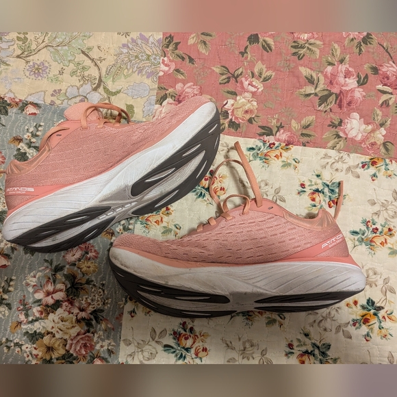 Topo Atmos Road Neutral High Cushion Wide Toe Box women's size 9.5 Euro size 41 - Picture 8 of 11